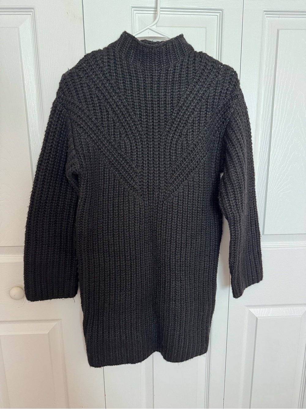 Express Women’s Black sparkly Chunky Turtleneck Mini Sweater dress - size XS